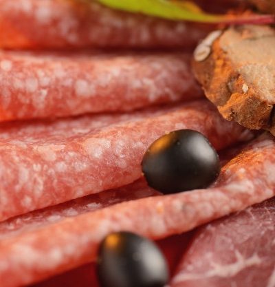 saucisson sec tranché