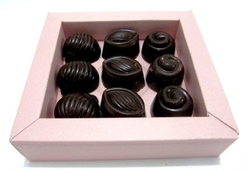 קופסת 9 שוקולדים פרלינים